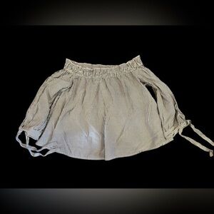 American Eagle off the shoulder top